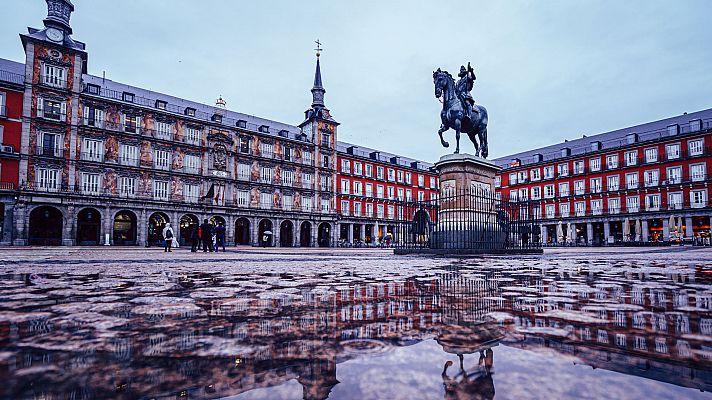 Precipitaciones y tormentas localmente fuertes y persistentes en la mitad oeste de Andalucía