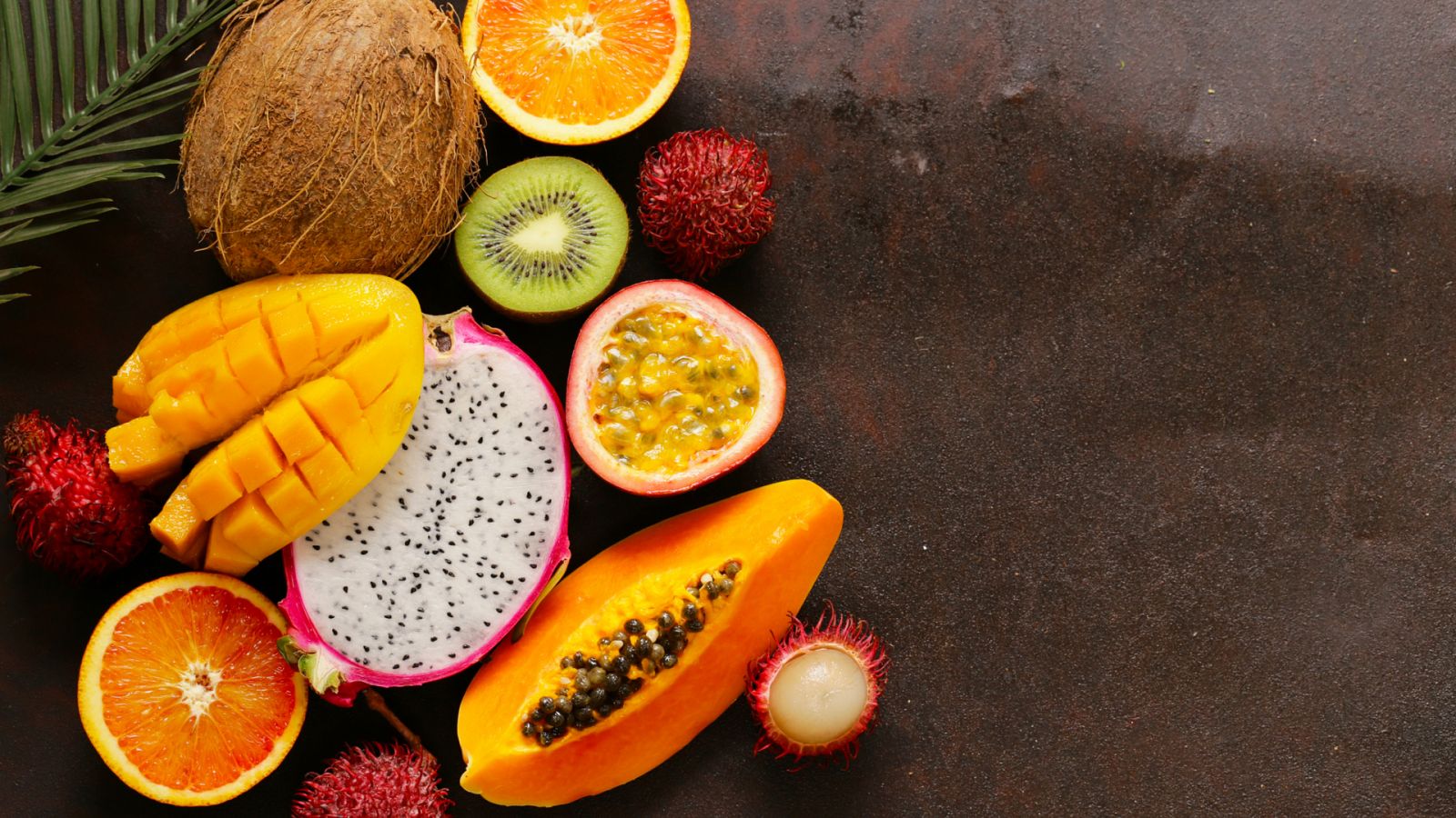 Pitaya, mango, piña... ¿qué frutas son típicas del trópico? 