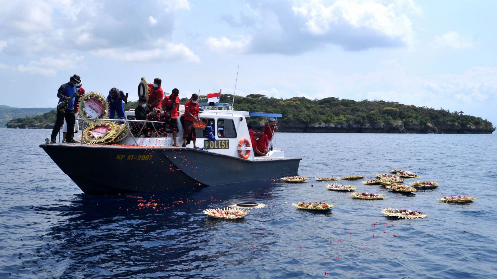 Un vídeo de los tripulantes del submarino hundido emociona a Indonesia