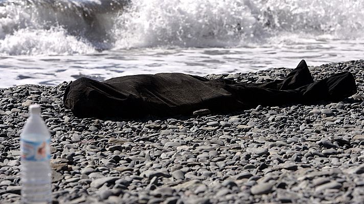  Al menos 17 muertos y tres supervivientes en el naufragio de un cayuco al sur de la isla de El Hierro