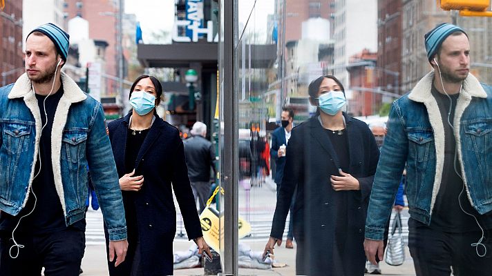 Informativo 24h - Biden anuncia que las mascarillas dejarán de ser obligatorias en exteriores para los vacunados en EE. UU.