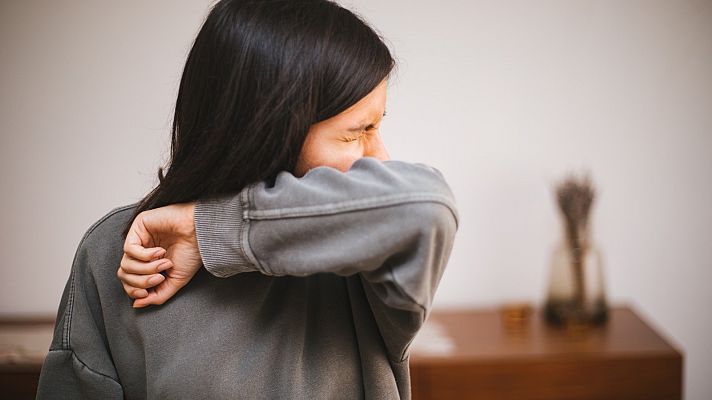 Telediario 1 - Una tos incesante: así vive una joven con COVID persistente