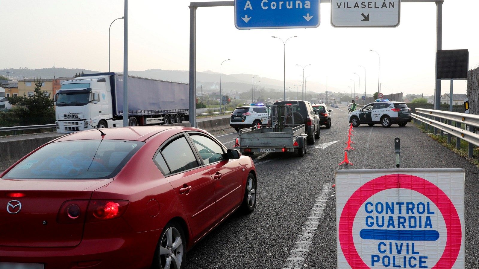 País Vasco y Castilla y León piden al Gobierno que alargue el estado de alarma más allá del 9 de mayo