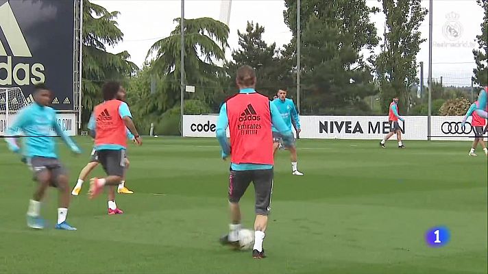 Telediario 1 - Carvajal vuelve a lesionarse el día que Ramos regresa con el grupo