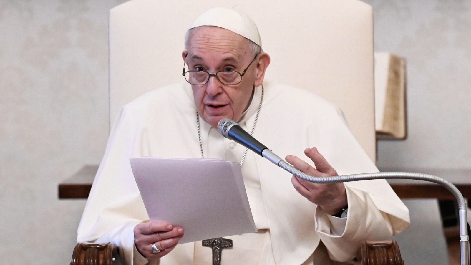 El papa establece 'normas anticorrupción' en el Vaticano