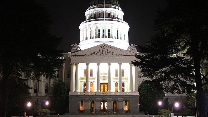 Telediario 1 - La delicada reconstrucción del Capitolio: caoba centenaria para puertas, ventanas y mobiliario