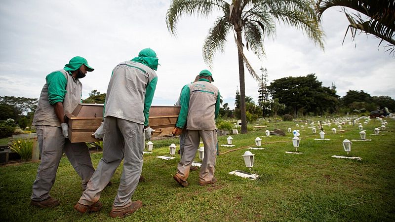 Brasil llega a los 400.000 muertos por coronavirus - Ver ahora