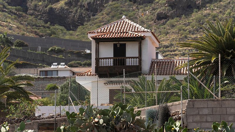 Se reanuda la búsqueda por tierra, mar y aire del padre y sus dos hijas desaparecidas en Tenerife