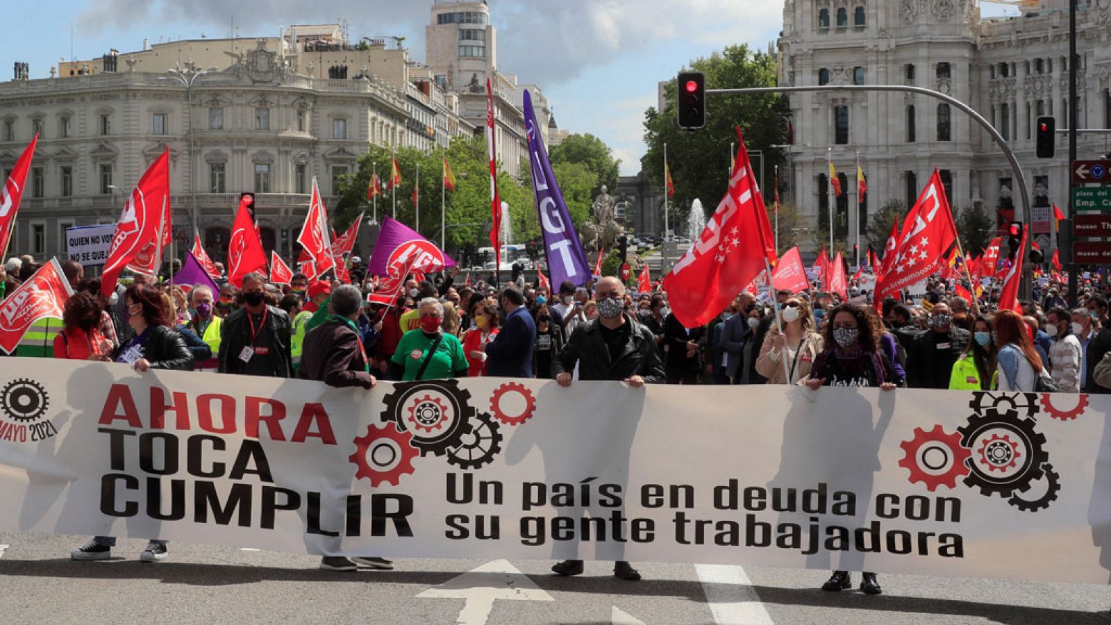 Telediario 2 en cuatro minutos - 01/05/21 - RTVE.es