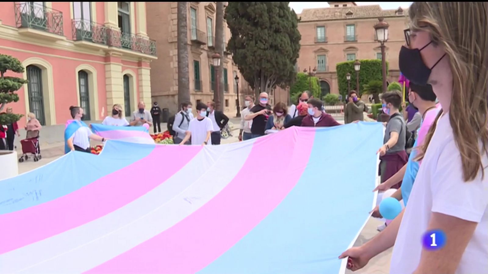 Noticias Murcia: Los niños transexuales reivindican sus derechos | RTVE Play