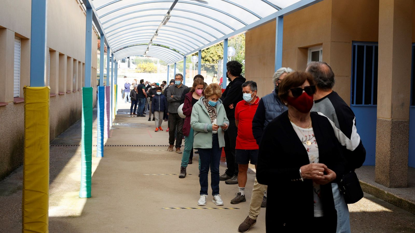 Inicio de la jornada electoral del 4M a la Comunidad de Madrid