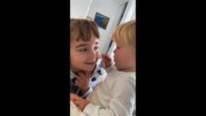 Telediario 1 - La Guardia Civil intensifica la búsqueda de las dos niñas desaparecidas hace una semana con su padre en Tenerife