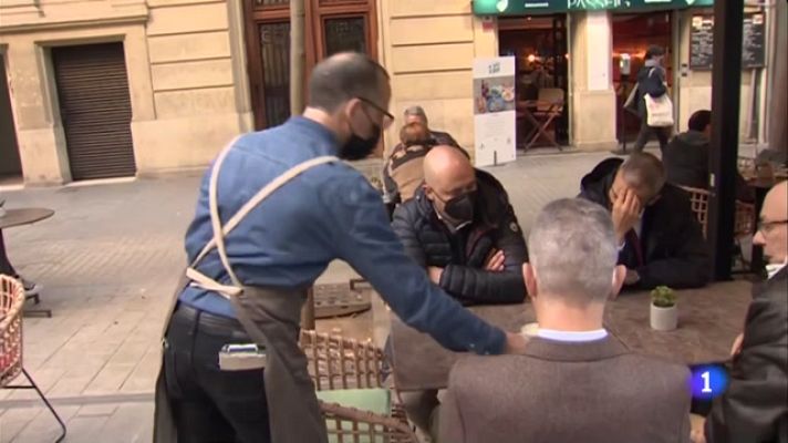 L'Informatiu - El Govern confirma la fi del toc de queda a Catalunya