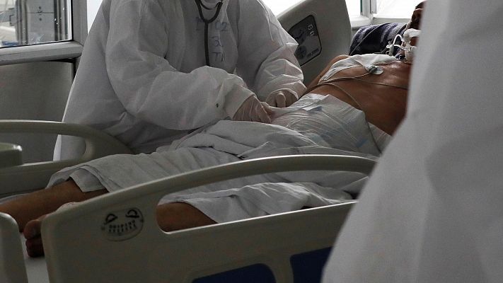 Un día con Carmen, enfermera de UCI en el Hospital de Alcorcón