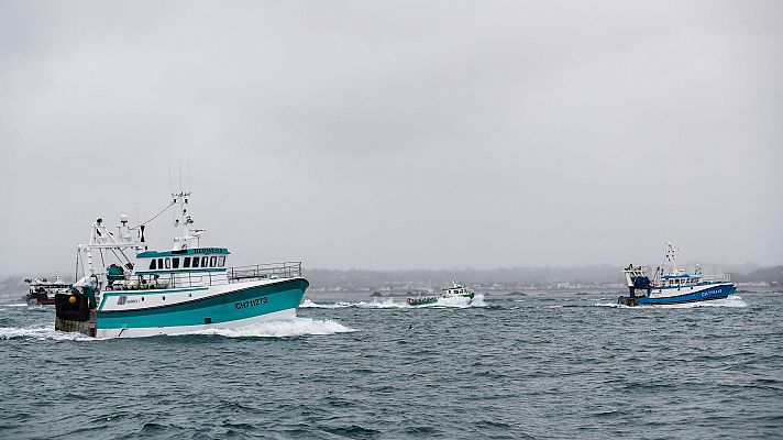 Francia y Reino Unido envían buques a la isla de Jersey por nuevas tensiones tras el Brexit