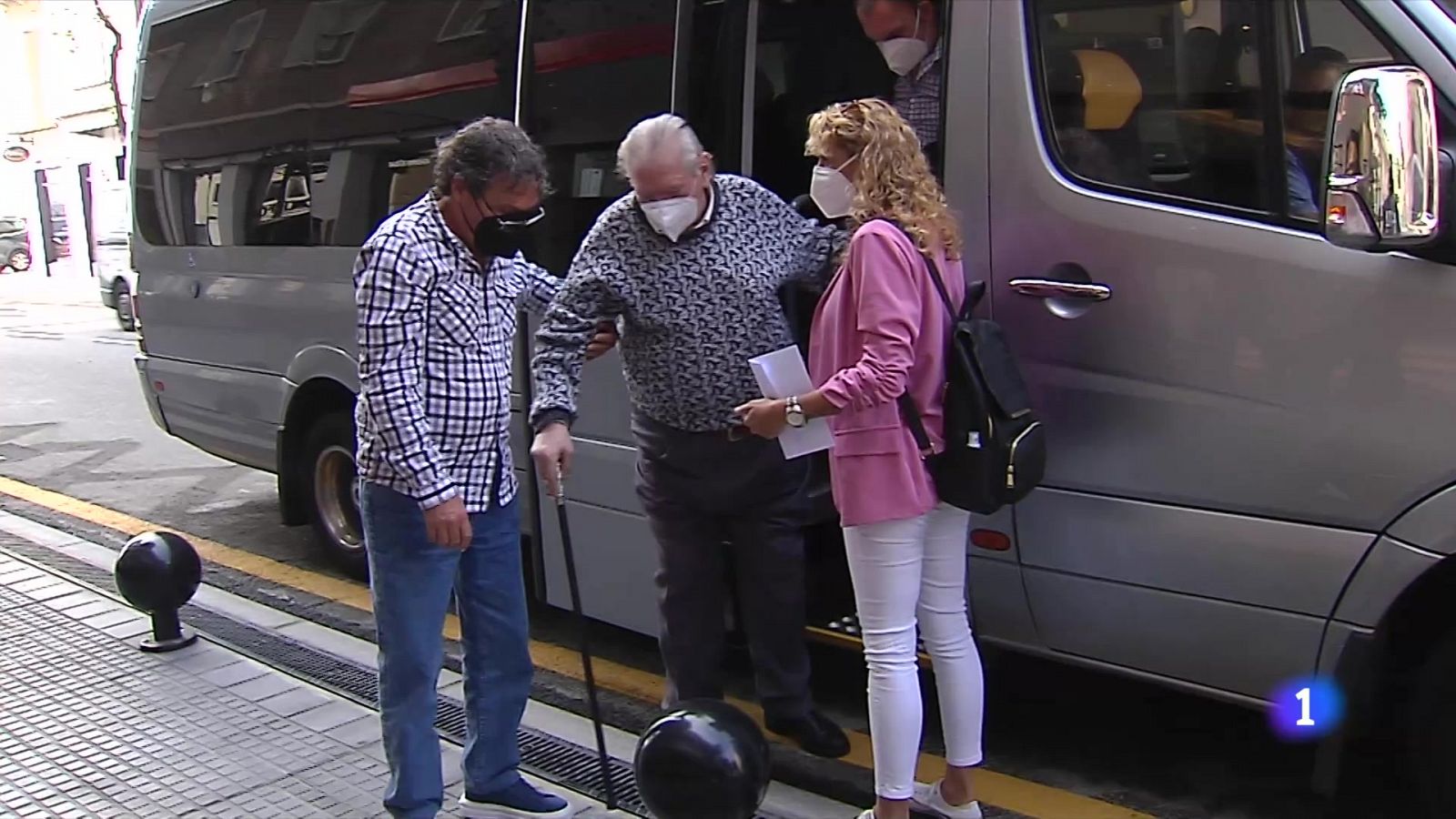 Antonio Banderas homenajea a los mayores en el teatro Soho