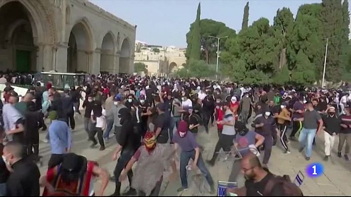 Más de 300 heridos en enfrentamientos en Jerusalén