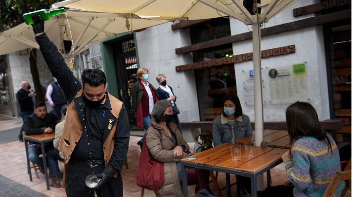 Telediario 1 - El final del estado de alarma da paso a un amplio abanico de medidas por parte de las comunidades