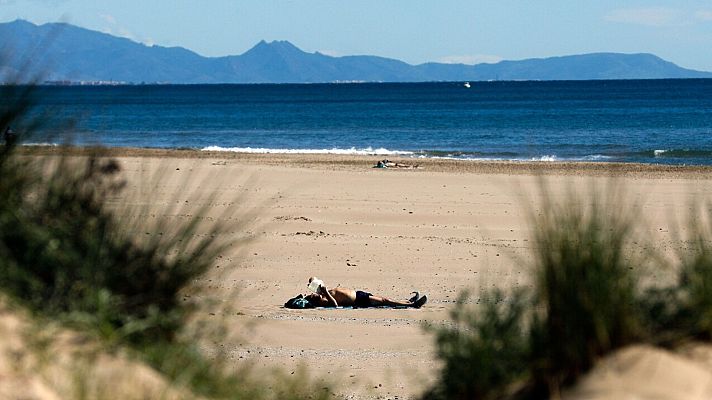 Intervalos de viento fuerte en la primera mitad del día en Galicia y Cantábrico