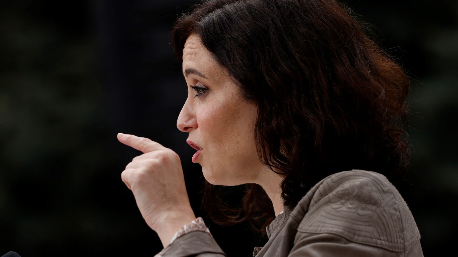 Ayuso exige que se deje de "criminalizar" a la sociedad madrileña