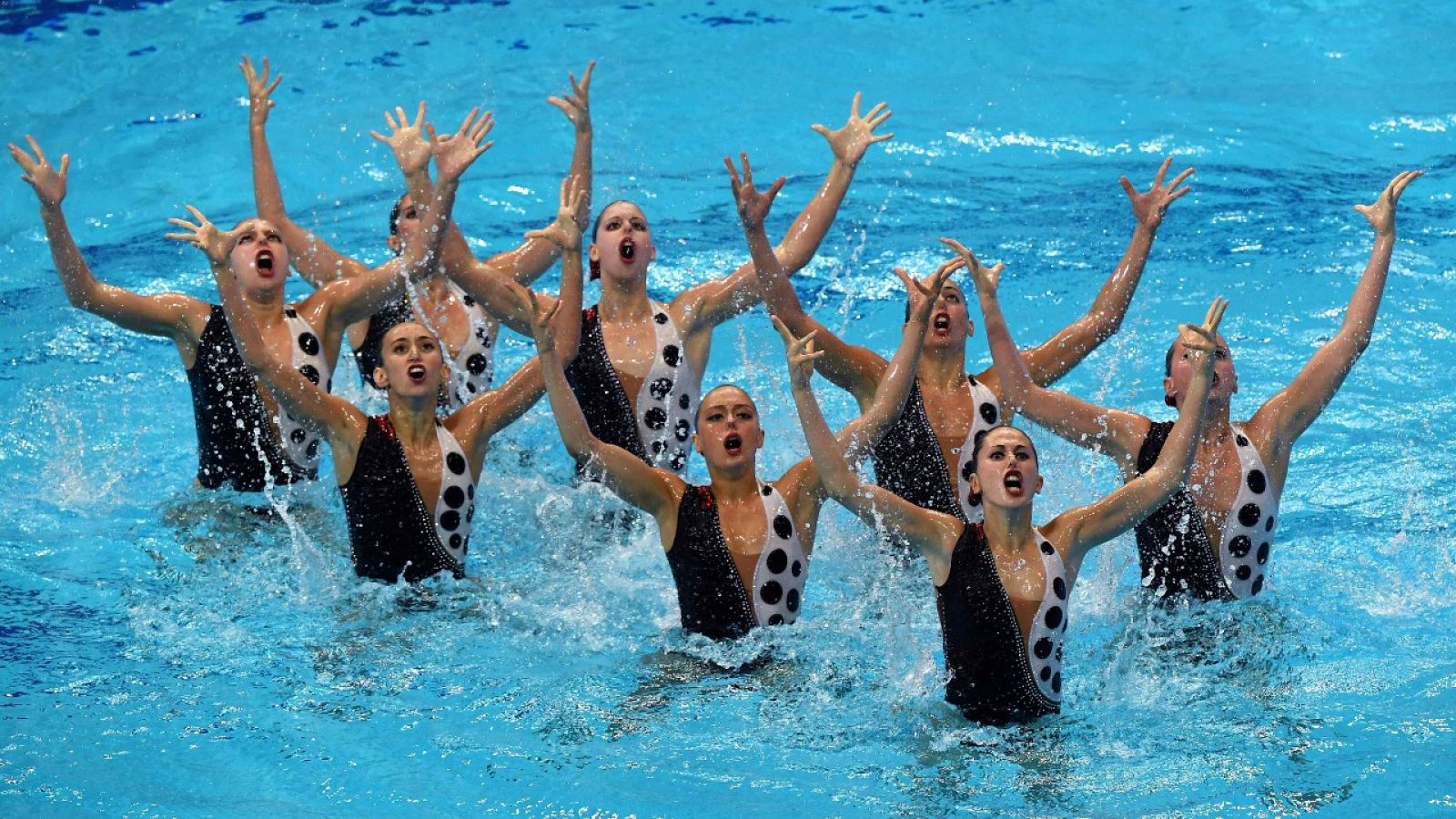 Rutina del equipo español de natación sincronizada en el Europeo de Budapest