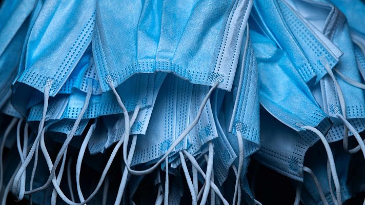 Telediario 1 - ¿Un verano sin mascarillas?: Feijóo abre el debate sobre su uso obligatorio al aire libre