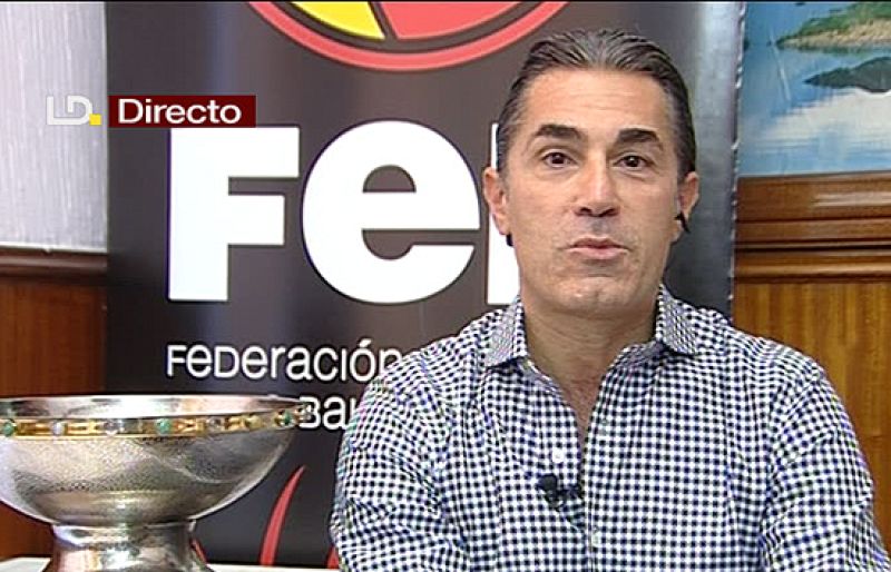 El seleccionador nacional, Sergio Scariolo, no ha querido aclarar su futuro al frente de España, con la que tiene en principio vinculación hasta el Mundial de 2010. El italiano afirma que el Eurobasket ha sido 'una alegría, pero también un desgaste".