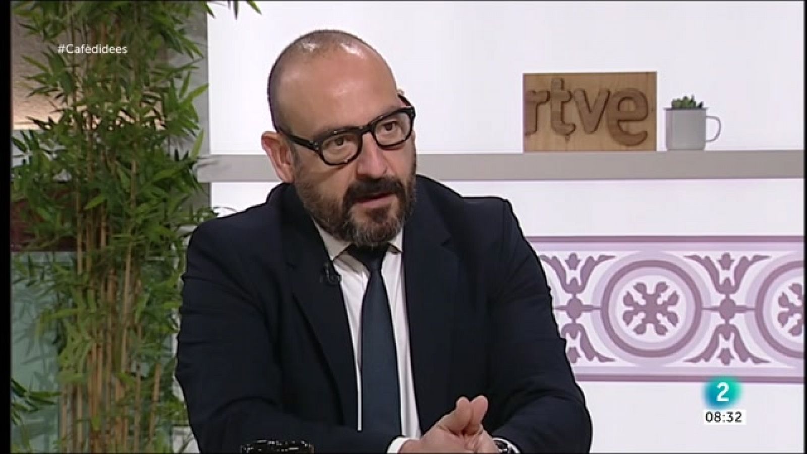 Cafè d'idees | Jordi Cañas: "No creuo la mirada amb Puigdemont per no violentar-me" - RTVE Catalunya