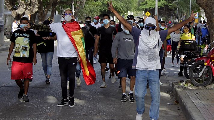 Mujeres colombianas denuncian violencia sexual de la policía en medio de las protestas