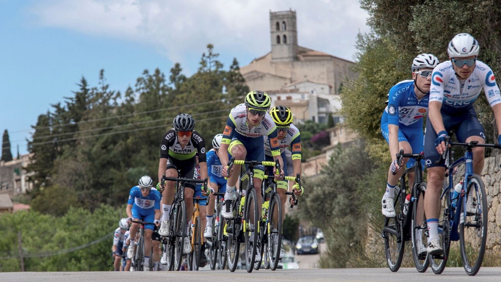 Ciclismo - Challenge ciclista Mallorca 2ª jornada Trofeo Serra de Tramuntana: Lloseta-Deia