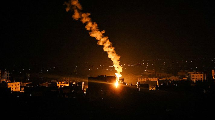 Informativo 24h - Israel bombardea la casa del jefe de Hamás en Gaza