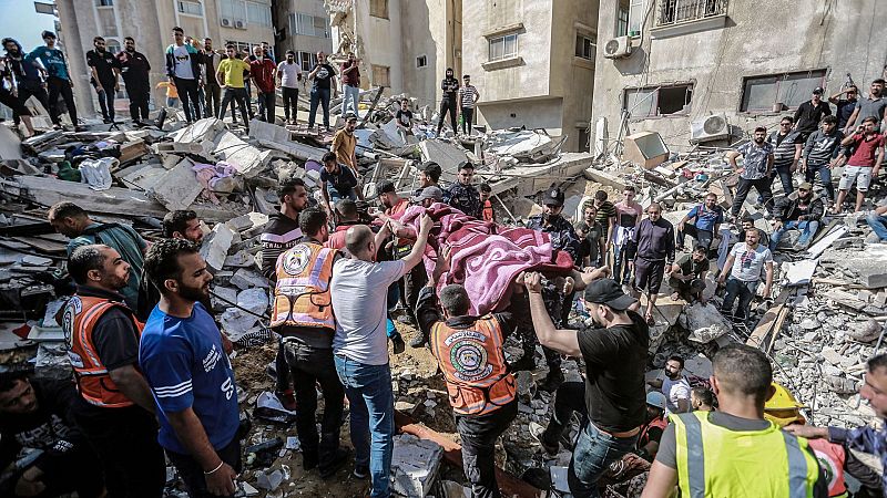 Gaza sufre 50 bombardeos en 15 minutos en una de las madrugadas más mortíferas