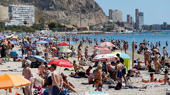 Telediario 1 - El primer fin de semana completo sin estado de alarma supera las previsiones de los hosteleros