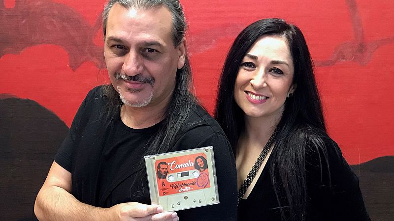 Un libro repasa los éxitos de la 'música de gasolinera'