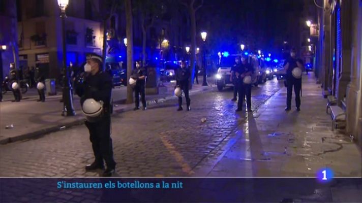 L'Informatiu - Més de 9.000 desallotjats a Barcelona per fer 'botellons' al carrer