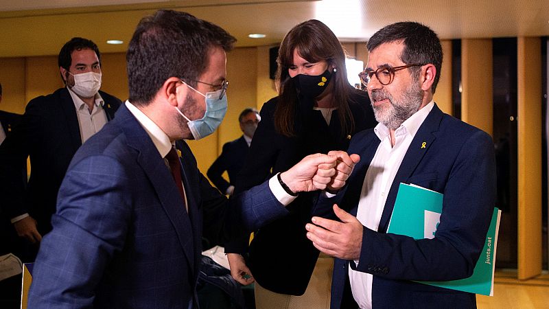 ERC y Junts cierran un principio de acuerdo para desatascar la investidura de Aragonès y formar un Gobierno de coalición
