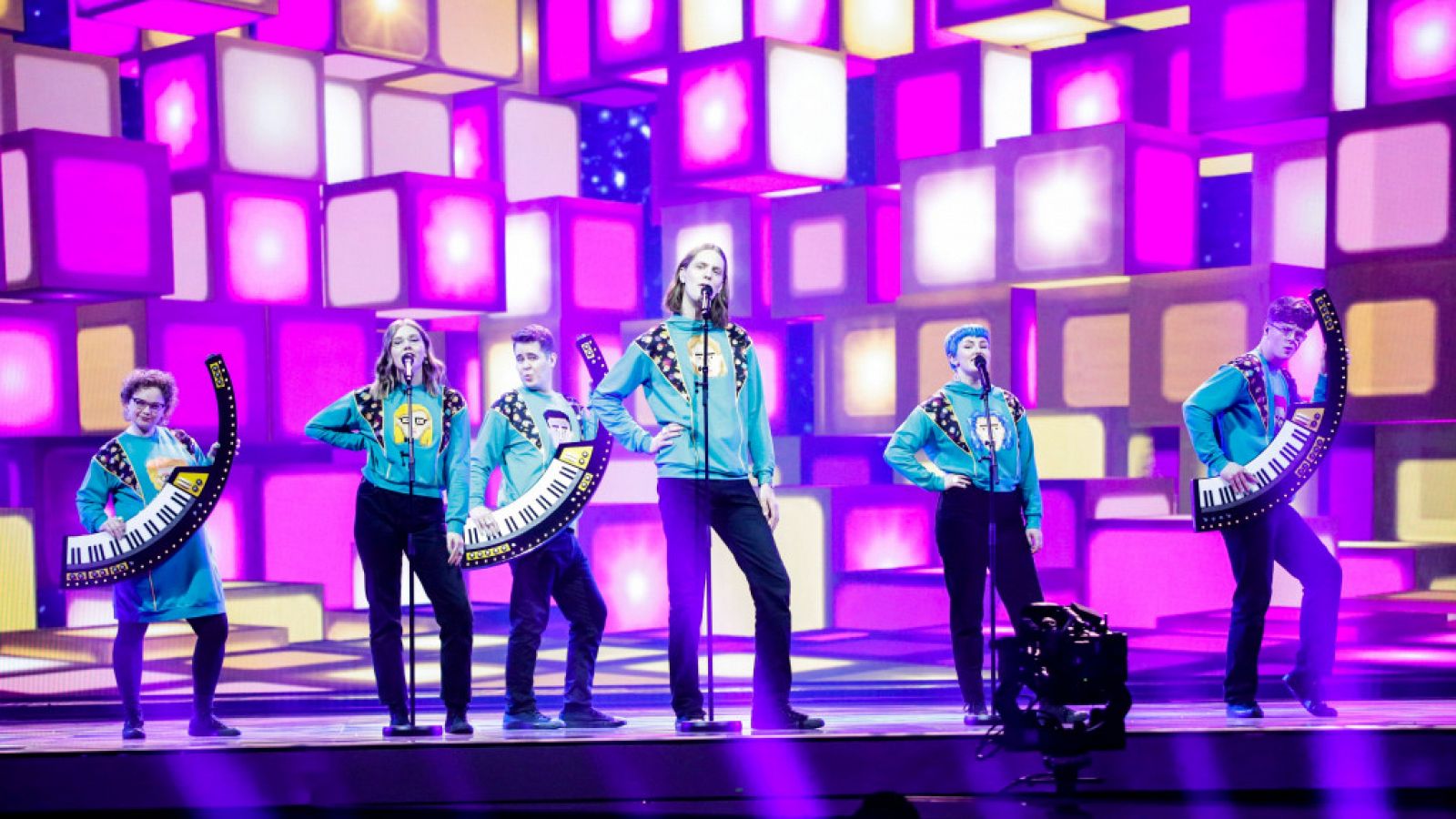 Eurovisión | Islandia y Polonia, aisladas por positivo en Covid 