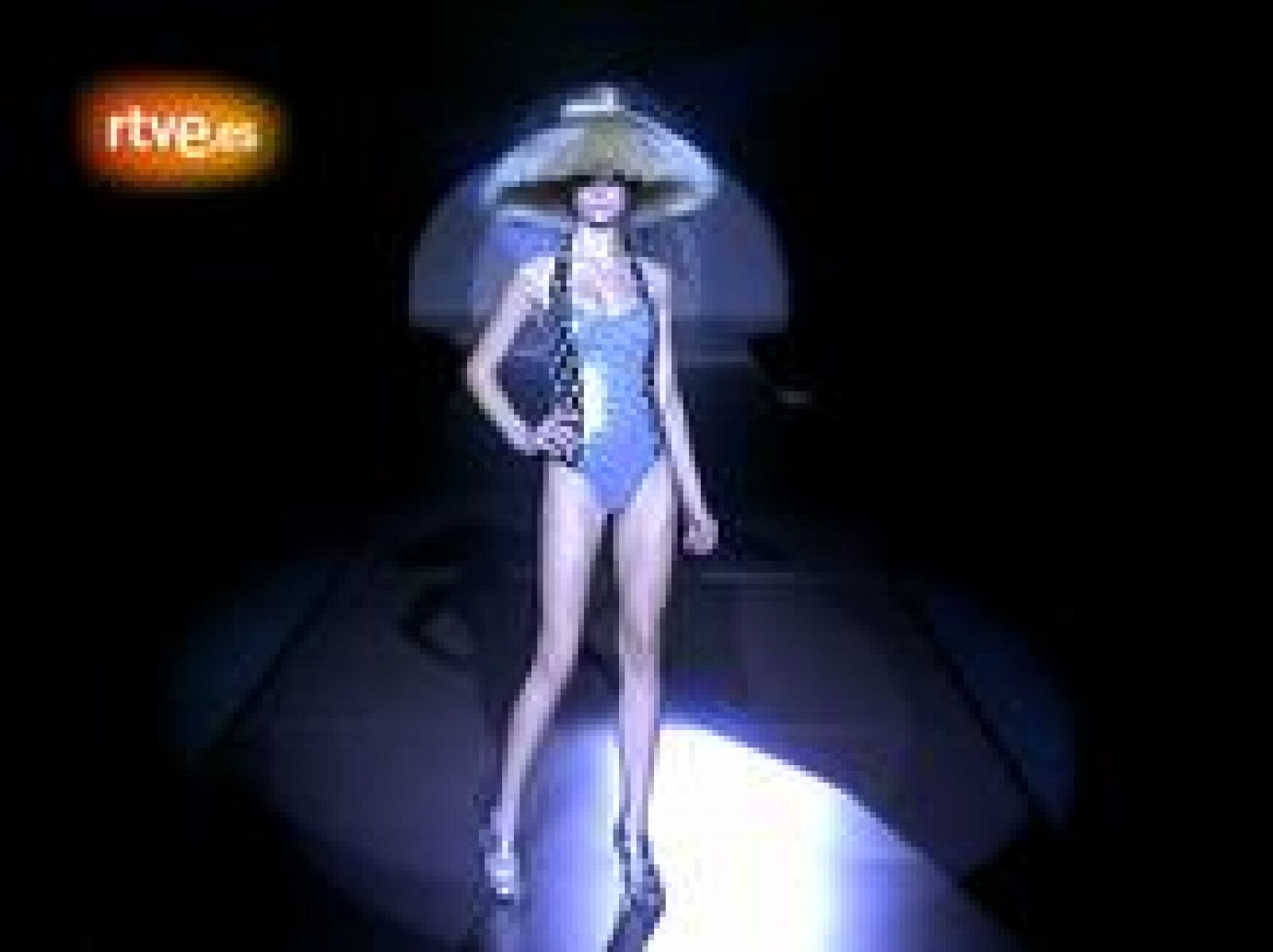 Colección de baño de Montserrat Bassons en Cibeles | Ver