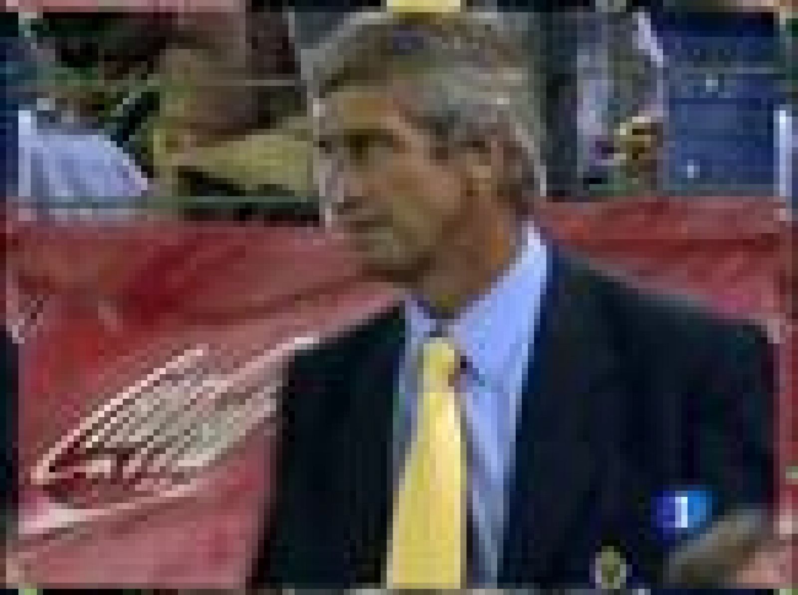 El Real Madrid se enfrenta este miércoles al Villarreal, en la que será la vuelta de Manuel Pellegrini a El Madrigal. El chileno no quiere que se compare el juego del conjunto blanco con el del Barça.