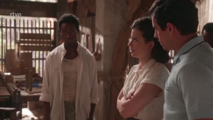 Dos vidas - Dos Vidas: Carmen renuncia a su puesto en la fábrica