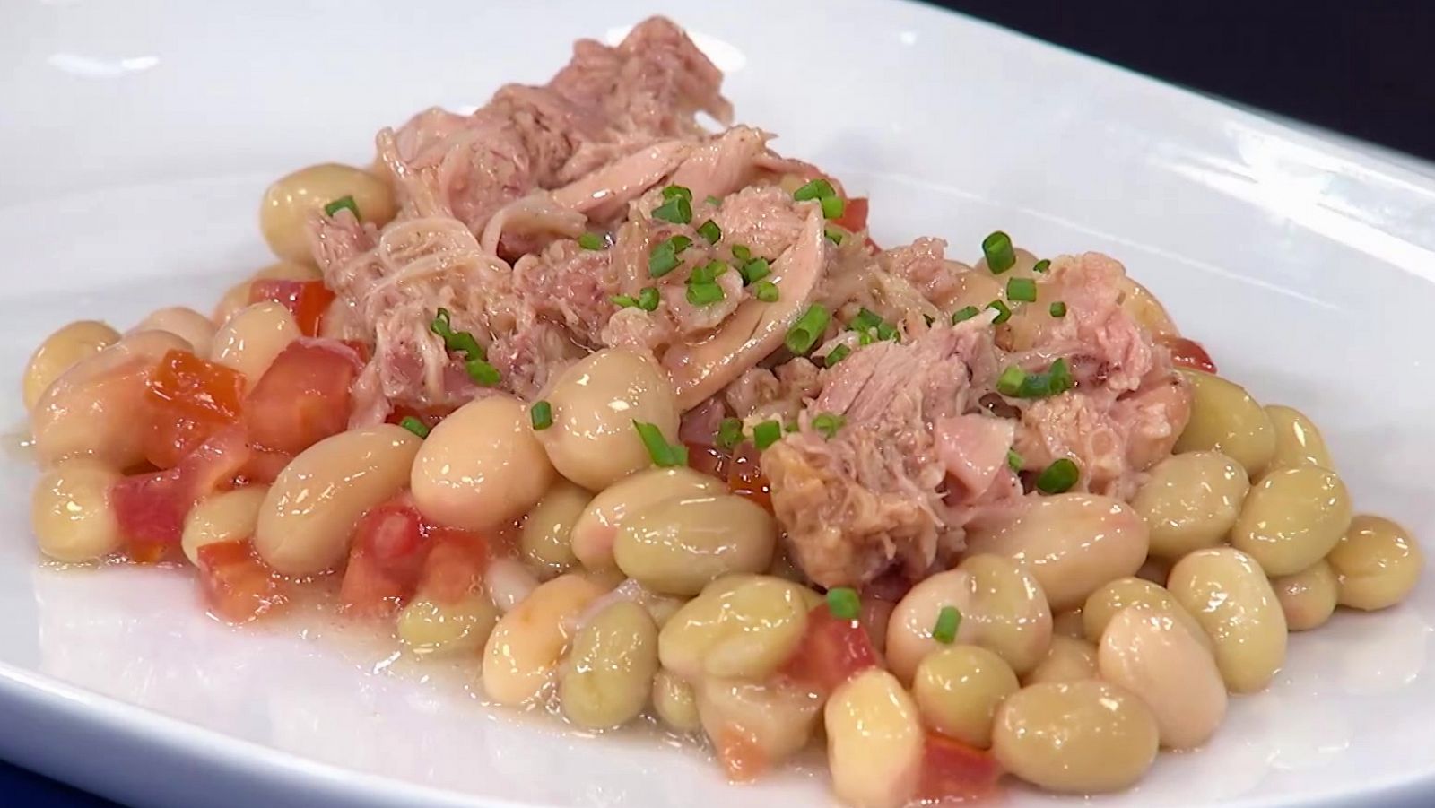 Micky Irisarri nos enseña a cocinar unas codornices en conserva