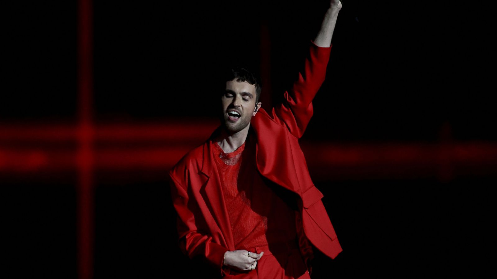 Eurovisión - Duncan Laurence interpreta "Feel Something" en la primera semifinal