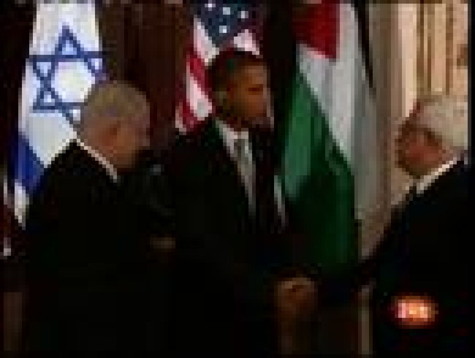Lo ha hecho al comenzar su reunión con los líderes israelí y palestino, Benjamín Netanyahu y Mahmud Abás. 