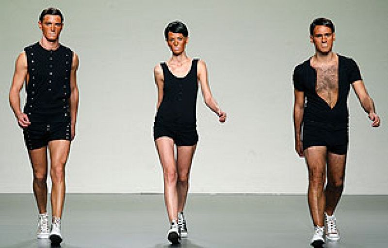 Carlos Díez vuelve rompedor a Cibeles 09