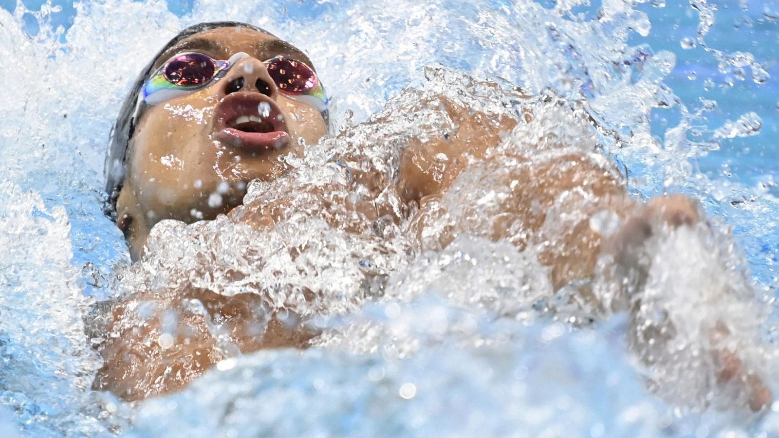 Hugo González, plata en los 100 espalda, su segunda medalla - Natación | Ver