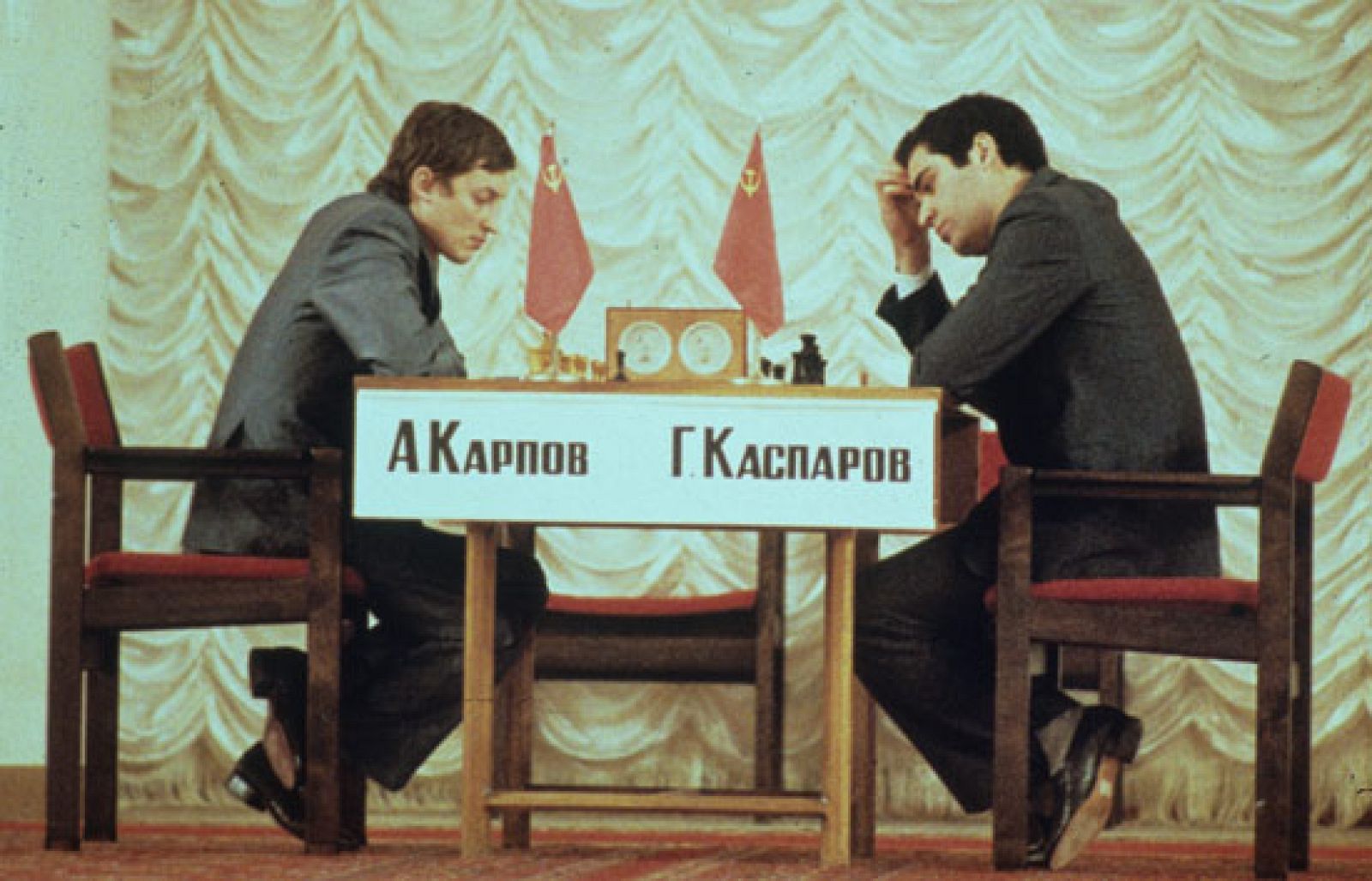 Informe semanal - El duelo Karpov-Kasparov | Ver