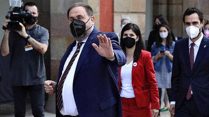 L'Informatiu - Arribada d'Oriol Junqueras al Parlament per seguir el Ple d'Investidura de Pere Aragonès