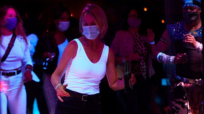 Telediario 1 - Prueba piloto en Sitges para reabrir el ocio nocturno