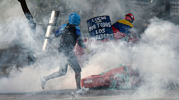 Telediario 1 - La policía, acusada de violencia en protestas de Colombia