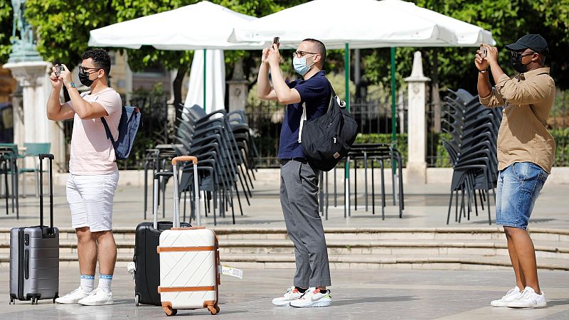 Las reservas turísticas crecen tras el fin del estado de alarma con viajeros nacionales e internacionales